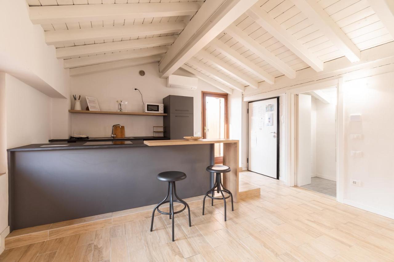 Residenza Capriolo 28 - F&L Apartment Brescia Bagian luar foto
