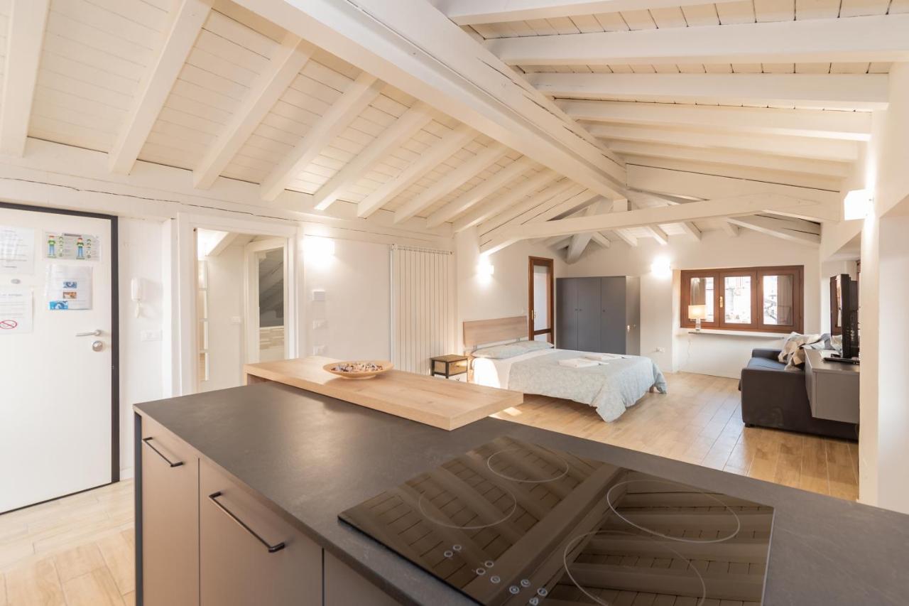 Residenza Capriolo 28 - F&L Apartment Brescia Bagian luar foto