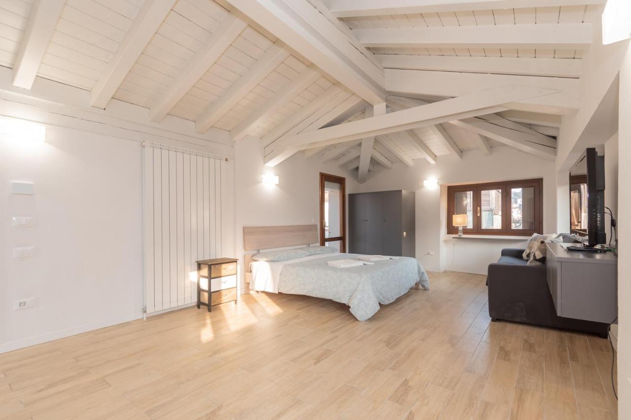 Residenza Capriolo 28 - F&L Apartment Brescia Bagian luar foto
