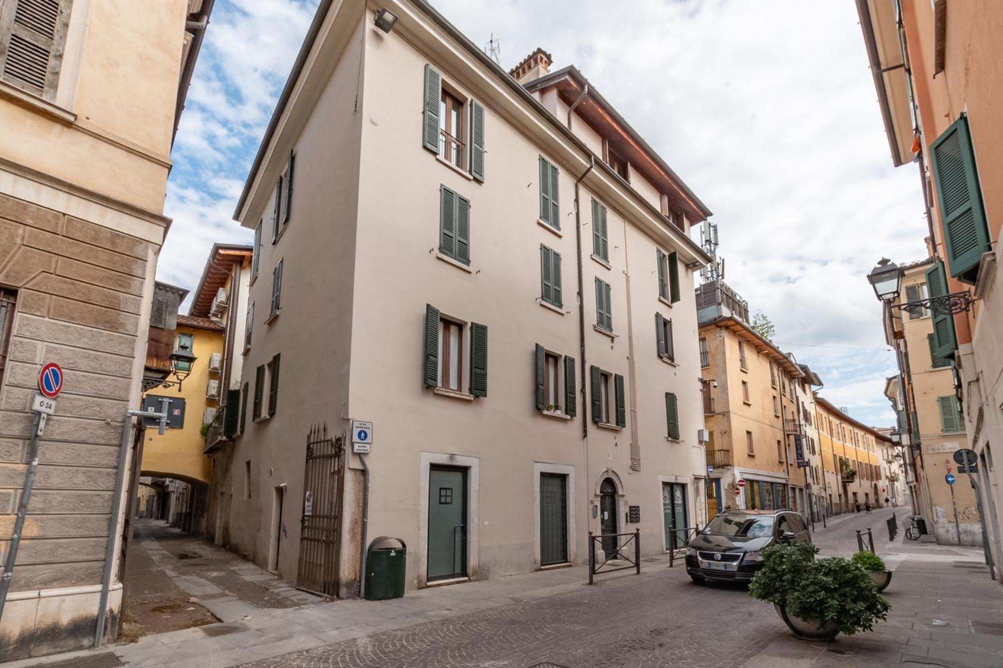 Residenza Capriolo 28 - F&L Apartment Brescia Bagian luar foto
